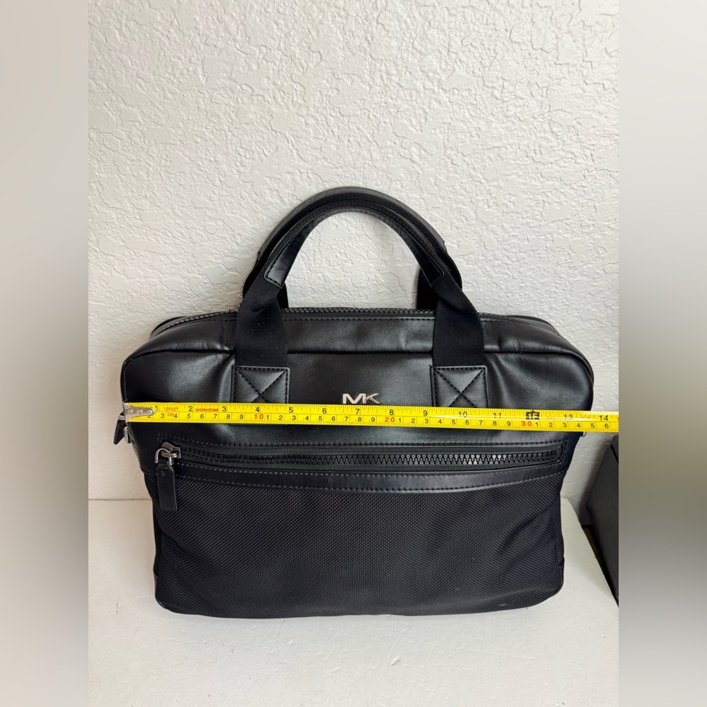 MICHAEL KORS Men’s Brooklyn Nylon Briefcase Black - Picture 4 of 13